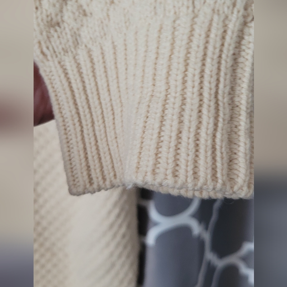 Vince Textured Cream Cardigan Wool/Yak Blend - Soft and Cozy -Exc Condition! - Picture 2 of 13